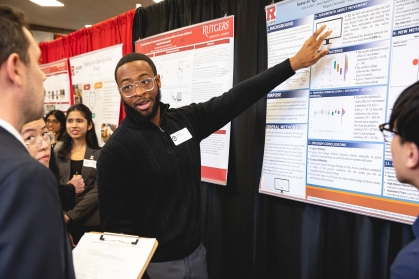 Psychology major Amir Lindor '26 received a Chancellor's Grant for Independent Student Research