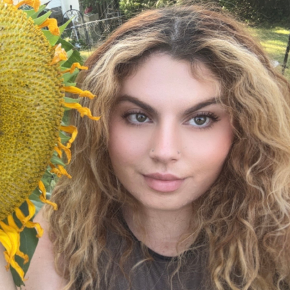 Head shot of Julia Serrano