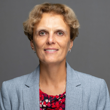 Headshot of Yulia Strizhakova