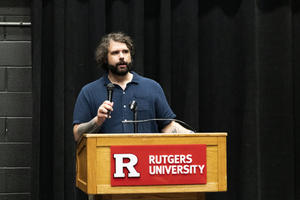 Students gather at the graduate school flash talk events.