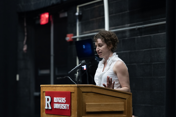 Students gather at the graduate school flash talk events.