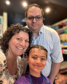 Photo of Gabe Minasian and family.